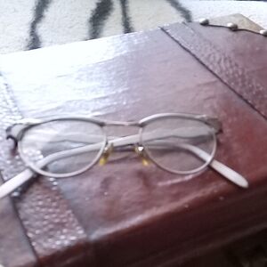 Silver Oval Women's Sunglasses - Unbranded